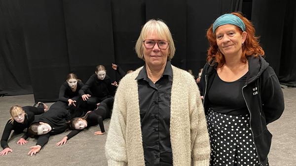 Sparekassen Kronjylland har doneret 30.000 kr. til Teaterskolen Kastali'a, der er et unikt teaterfællesskab, der inkluderer og rummer mange forskellige børn og unge i Randers. 